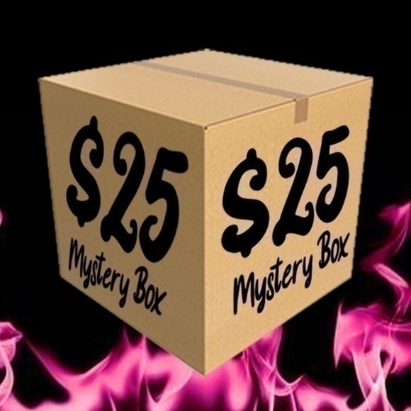 IN LOVE WITH OUR NEW STYLES MYSTERY BOX 2024 - Picture 4 of 8